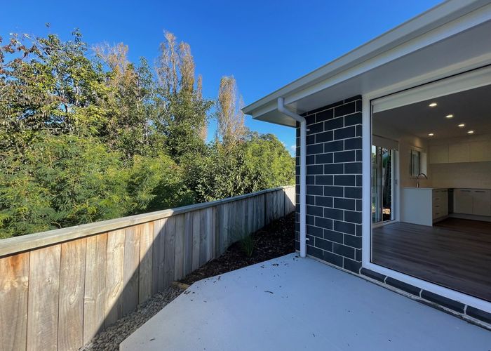  at 21B Glenn Terrace, Otumoetai, Tauranga, Bay Of Plenty