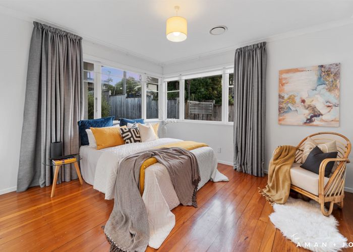  at 12 Eastglen Road, Glen Eden, Auckland