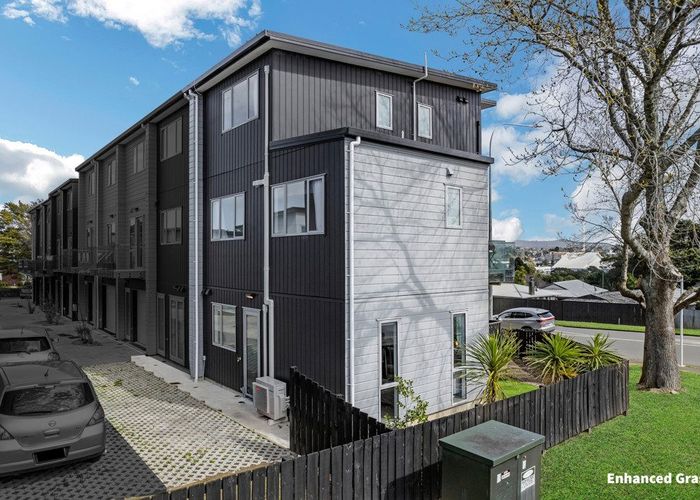  at 57E Edmonton Road, Henderson, Waitakere City, Auckland