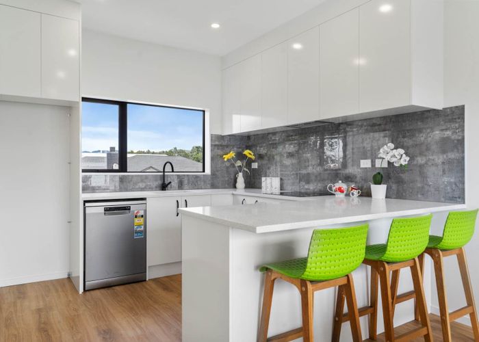  at 6/68 Smythe Road, Henderson, Auckland