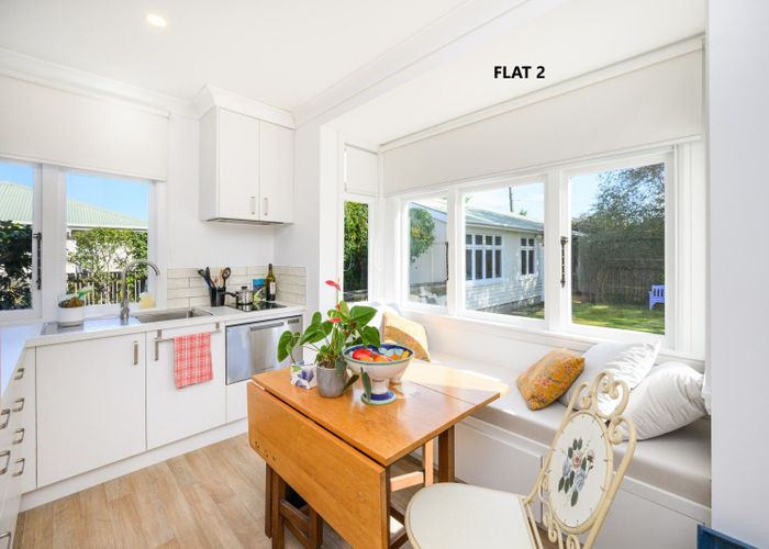  at 7 Terrace Street, Roslyn, Palmerston North, Manawatu / Whanganui