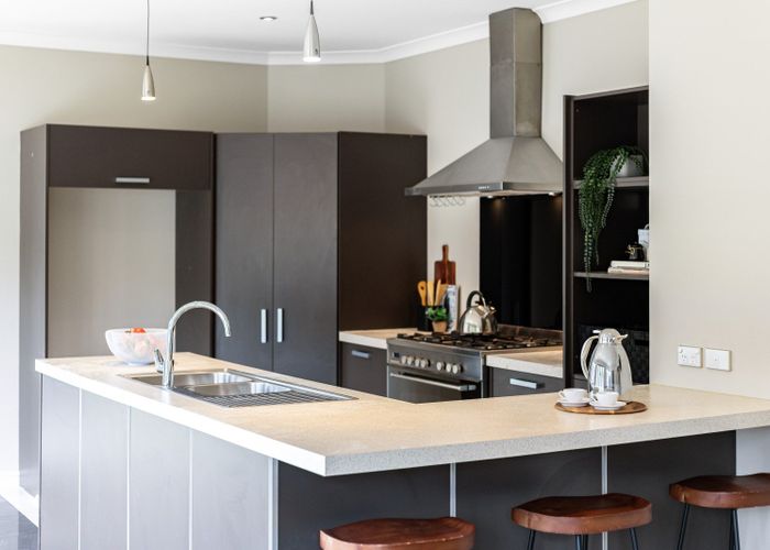  at 9 Cottle Heath Close, Manor Park, Lower Hutt, Wellington