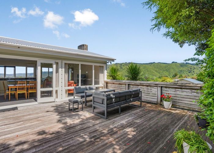  at 19 Vista Crescent, Brown Owl, Upper Hutt, Wellington