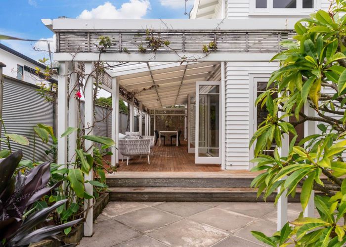  at 2 Lynch Street, Point Chevalier, Auckland City, Auckland