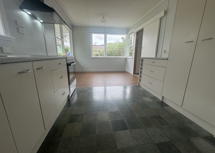  at 46 Catherine Crescent, Paparangi, Wellington, Wellington