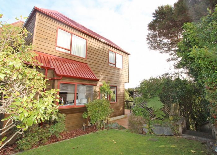 at 16 James Cook Drive, Whitby, Porirua