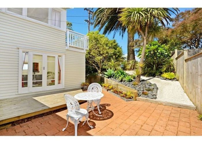  at 328A Glenfield Road, Glenfield, North Shore City, Auckland