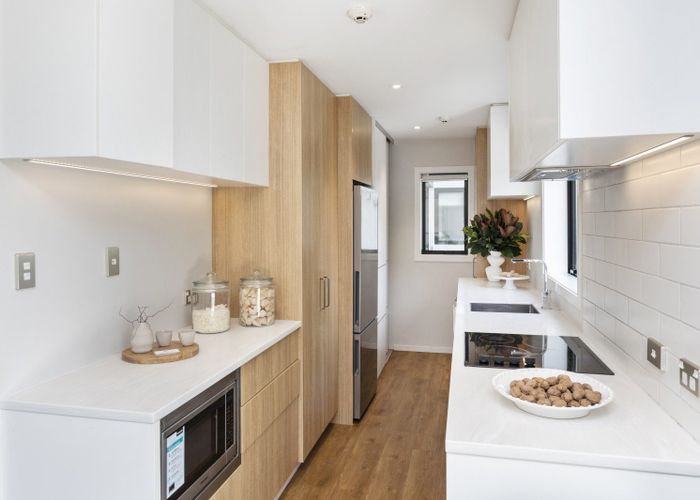  at 2/18 Carlton Mill Road, Merivale, Christchurch