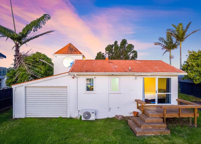  at 113 Ferry Parade, Herald Island, Waitakere City, Auckland