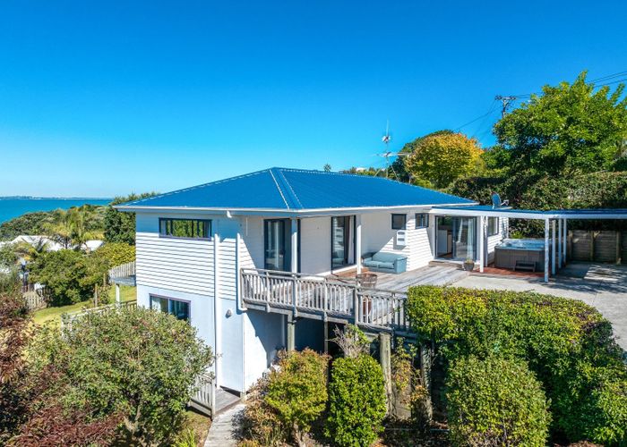  at 18 Marama Ave, Surfdale, Waiheke Island, Auckland