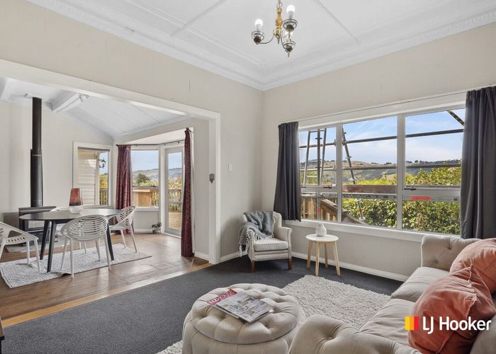  at 32 Adderley Terrace, Ravensbourne, Dunedin, Otago