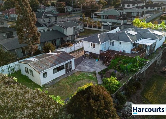  at 5 Cornwall Road, Papatoetoe, Manukau City, Auckland