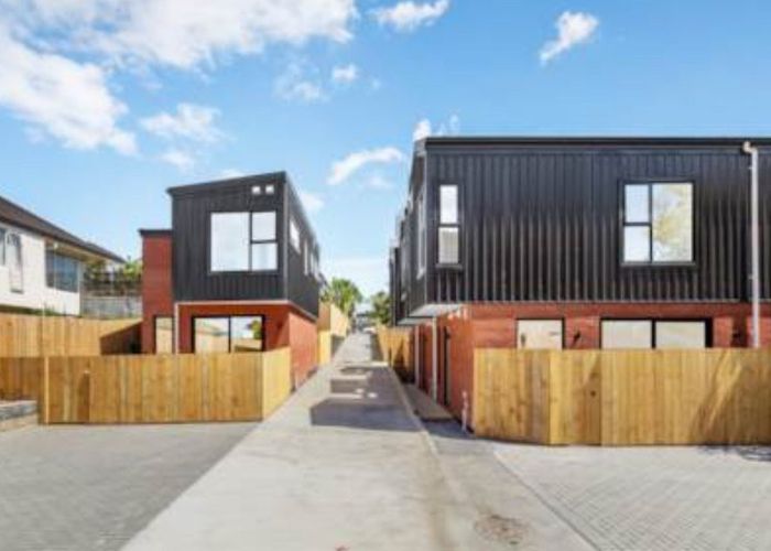  at 1/24 Carnoustie Drive, Wattle Downs, Auckland