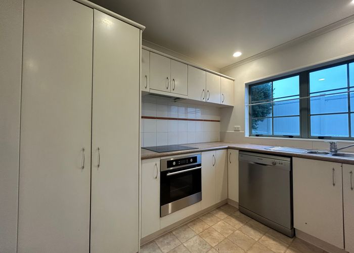  at 1/202 Botany Road, Howick, Manukau City, Auckland