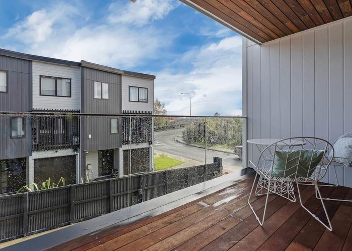  at 3 Christie Street, Mount Roskill, Auckland