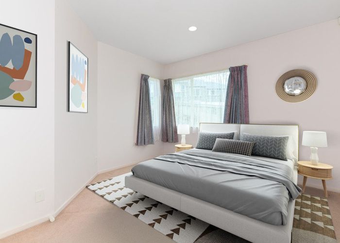  at 8 Paua Place, Mount Roskill, Auckland