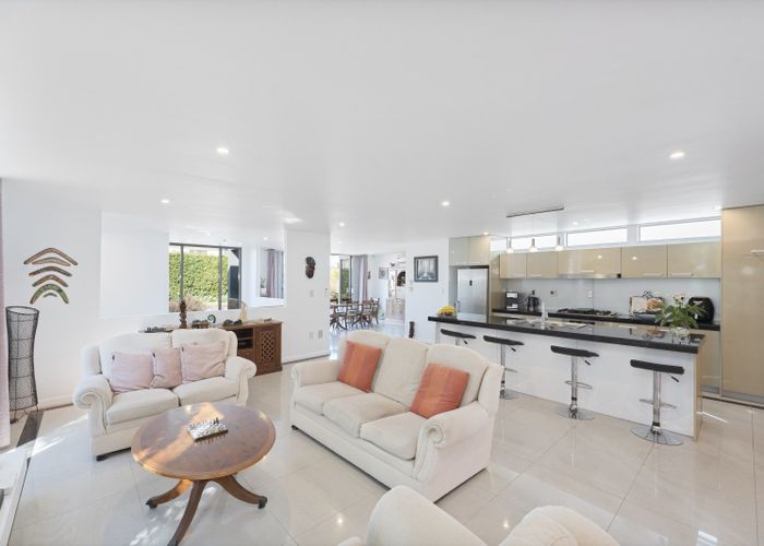  at 2B Aberdeen Road, Campbells Bay, North Shore City, Auckland