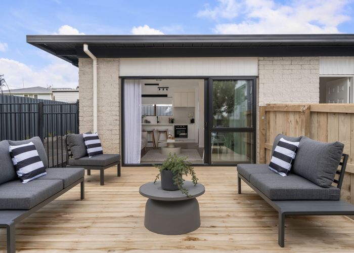  at 1/10 Statesman Street, Henderson, Waitakere City, Auckland