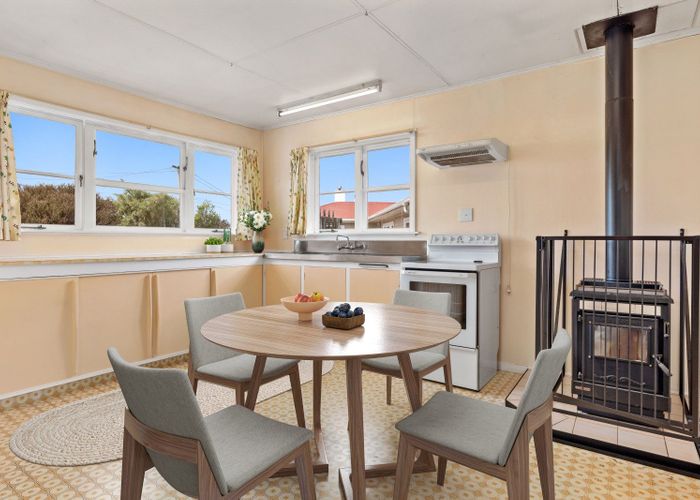  at 4 Hinau Place, Lansdowne, Masterton