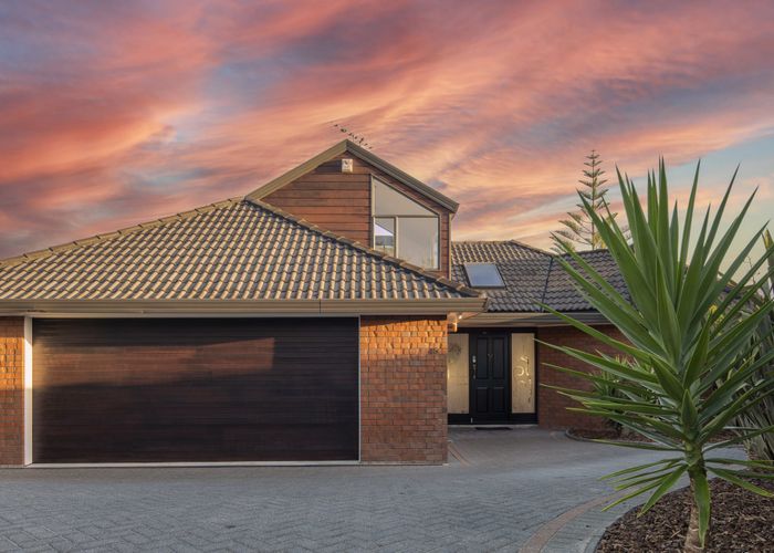  at 46 Redwing Street, Browns Bay, Auckland