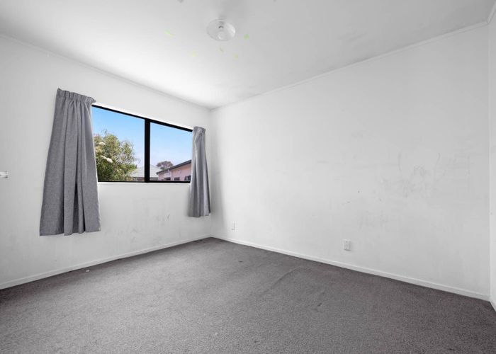  at 2/211 Weymouth Road, Manurewa, Manukau City, Auckland