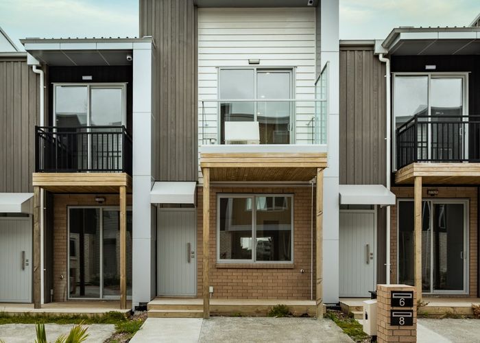  at 8 Ceramic Lane, New Lynn, Waitakere City, Auckland