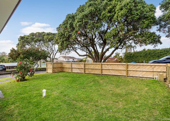  at 1/437 Blockhouse Bay Road, Blockhouse Bay, Auckland