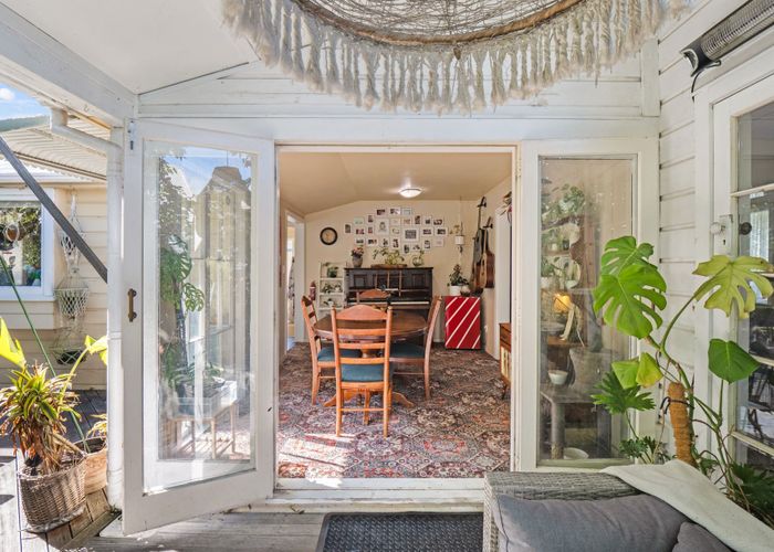  at 6 Gibson Street, Aramoho, Whanganui, Manawatu / Whanganui