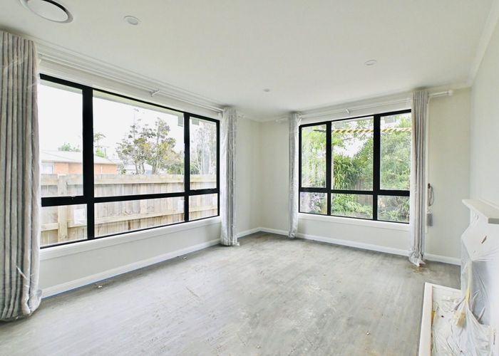  at 9 Forbes Road, Favona, Auckland