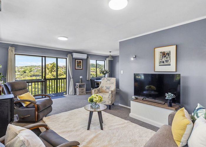  at 22 Shackle Lane, Whitby, Porirua, Wellington
