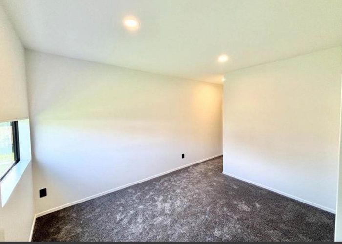  at 2 Embling Place, Eastern Beach, Manukau City, Auckland