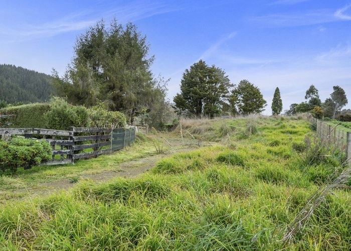  at 44 Wi Tako Street, Manakau, Horowhenua, Manawatu / Whanganui