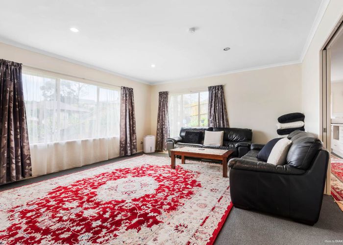  at 7 Whitshire Mews, Massey, Auckland