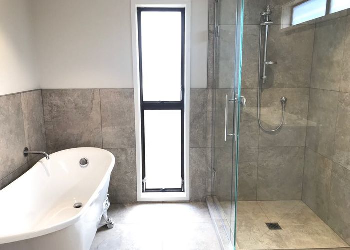  at 150A  Beach Road, Campbells Bay, North Shore City, Auckland