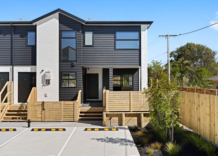  at 8 Ngaere Avenue, Chartwell, Hamilton