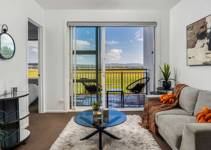  at 106/26A Racecourse Parade, Avondale, Auckland