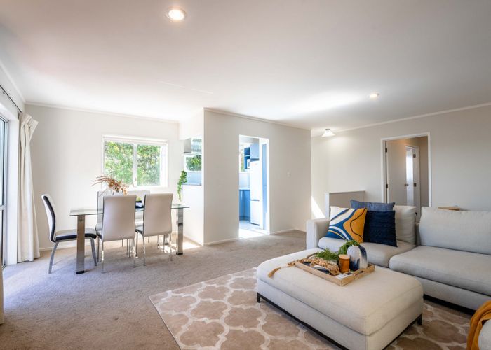  at 2/13 Fairclough Road, Beach Haven, North Shore City, Auckland