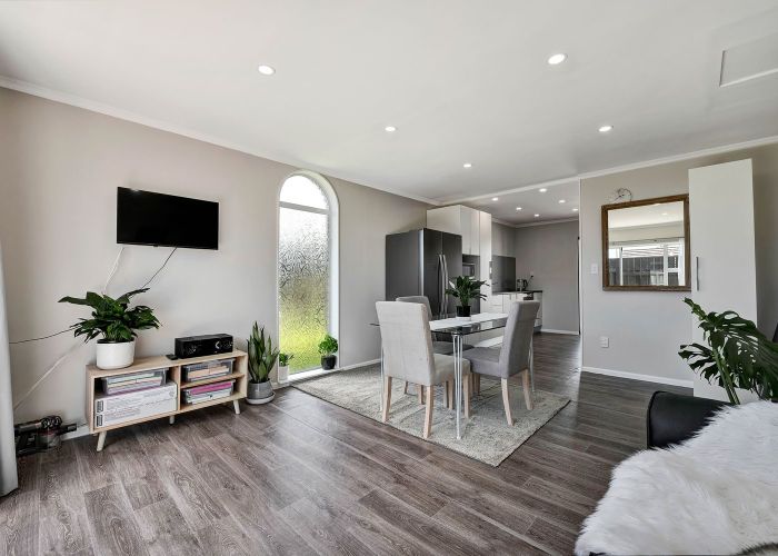  at 1/220 Coronation Avenue, Welbourn, New Plymouth, Taranaki