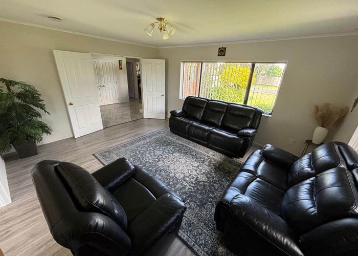  at 25 Moss Crescent, Takanini, Papakura, Auckland