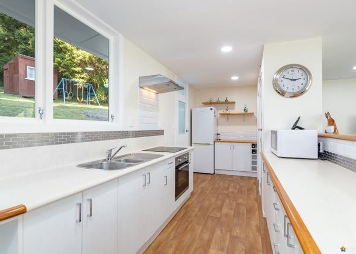  at Pinehaven, Upper Hutt, Wellington