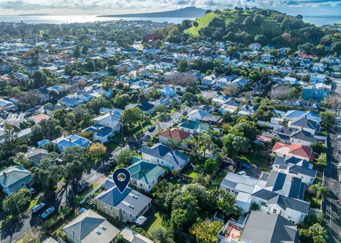  at 15 Saint Leonards Road, Devonport, North Shore City, Auckland