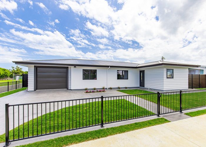  at 6 and 8 Cambridge Street, Gonville, Whanganui, Manawatu / Whanganui