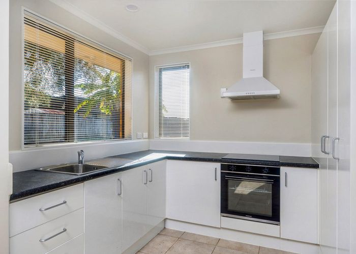  at 36 Misty Valley Drive, Henderson, Waitakere City, Auckland