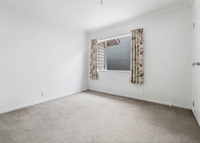  at 11 Poaka Avenue, Takanini, Papakura, Auckland