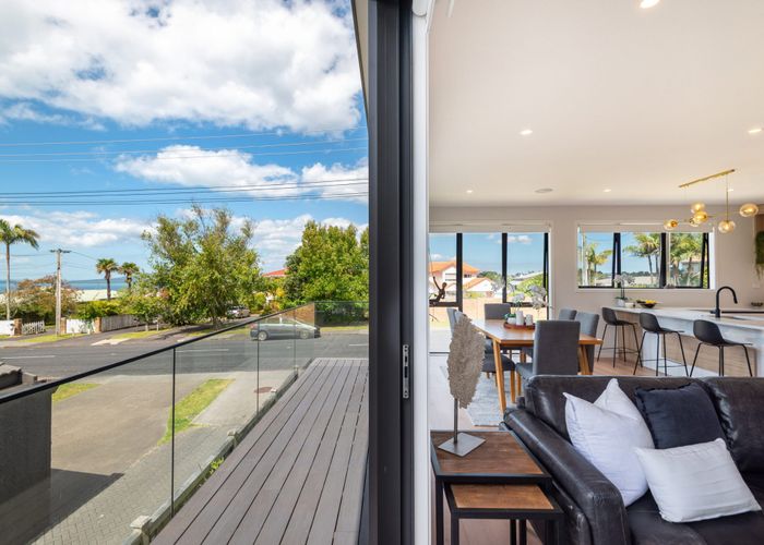  at 43 Knights Road, Rothesay Bay, North Shore City, Auckland