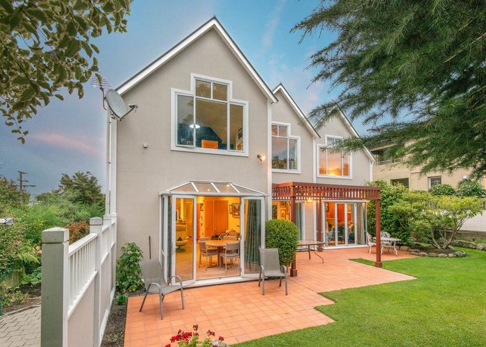  at 18 Fifield Street, Roslyn, Dunedin