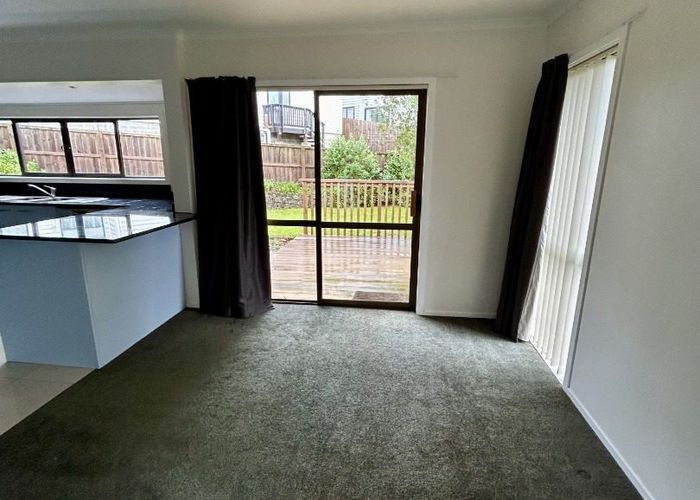  at 2/10 Royal Viking Way, Lynfield, Auckland City, Auckland
