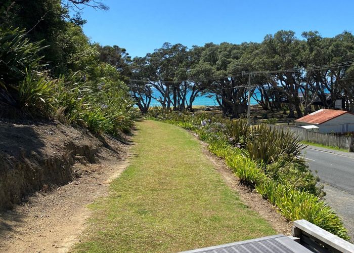  at 143 Oakura Road, Ōakura, Hikurangi
