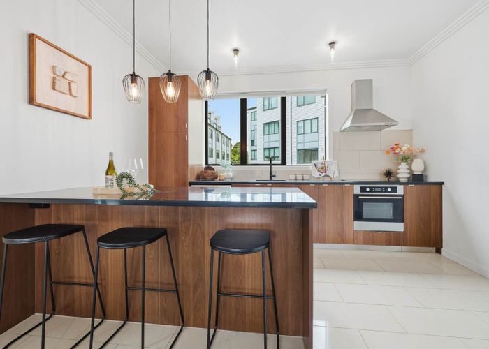  at 313 Murphys Road, Flat Bush, Manukau City, Auckland