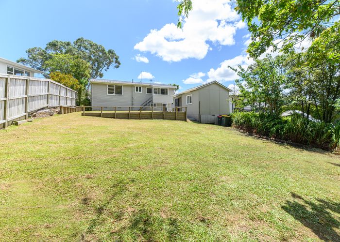  at 32 South Lynn Road, Titirangi, Auckland